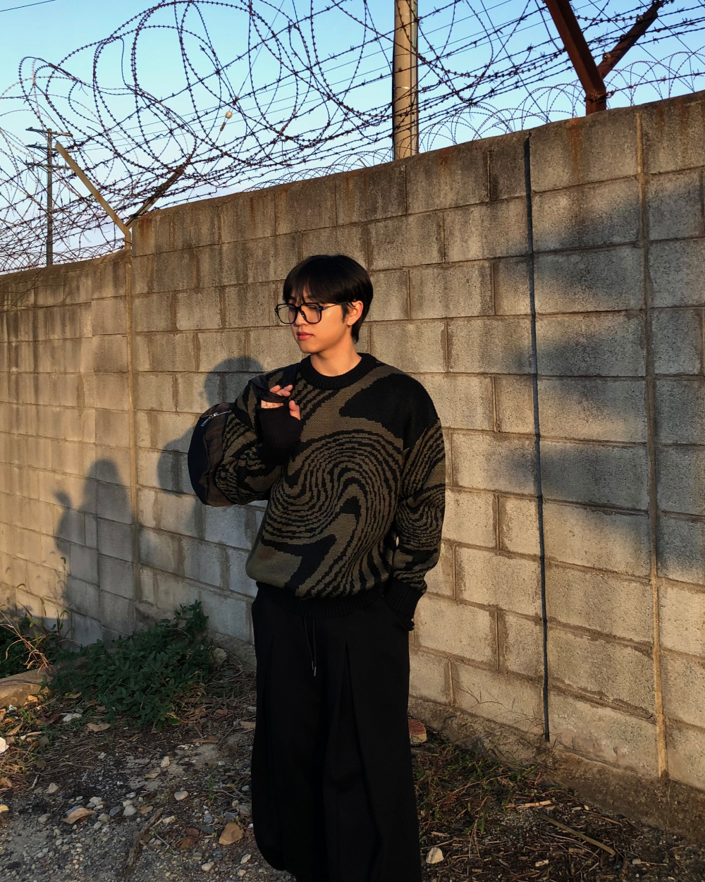 긴팔 티셔츠 모델 착용 이미지-S1L34