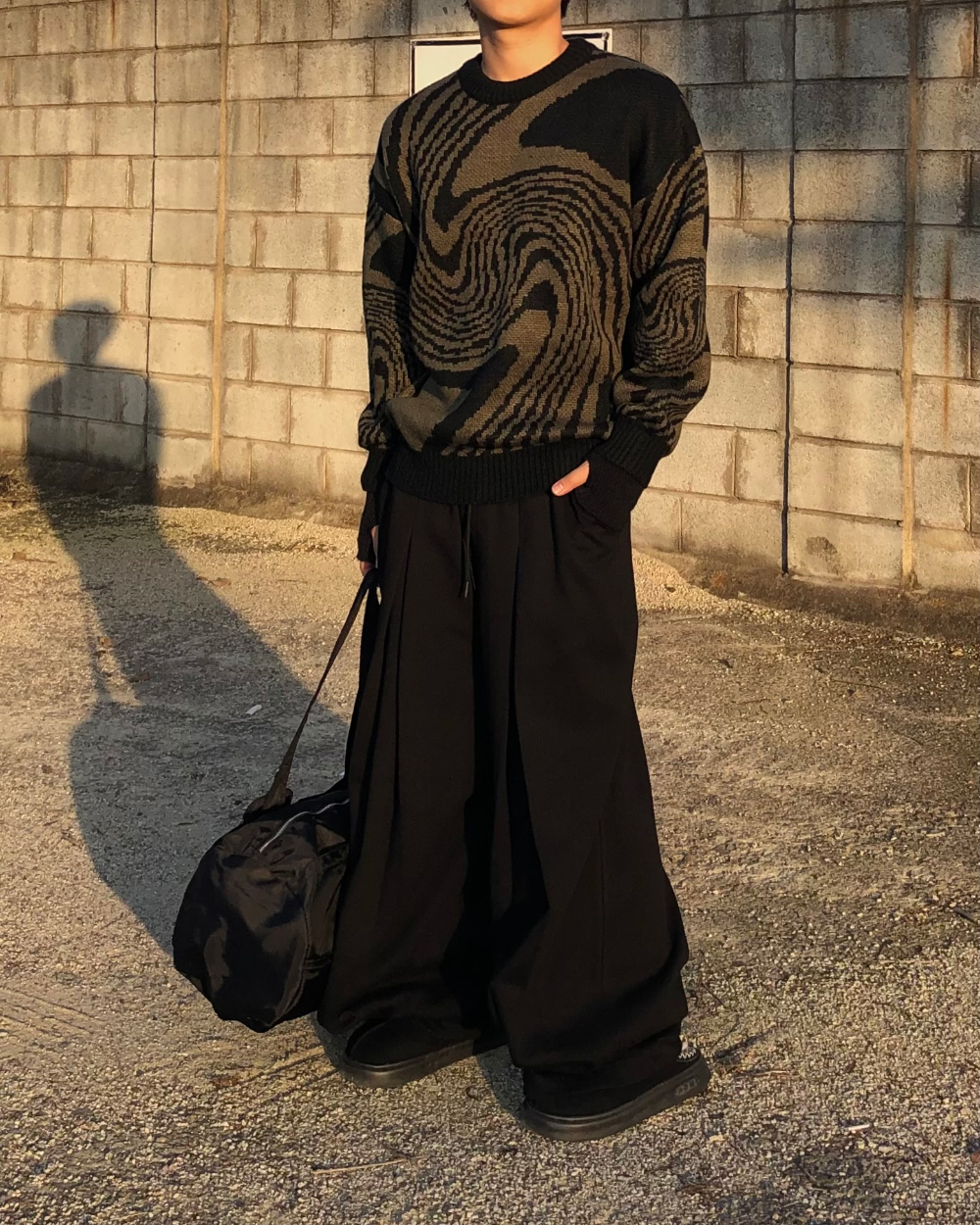 긴팔 티셔츠 모델 착용 이미지-S1L27