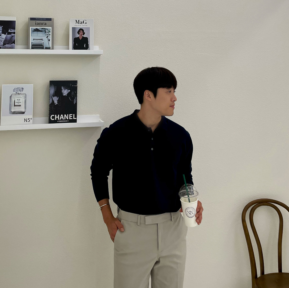긴팔 티셔츠 모델 착용 이미지-S8L16