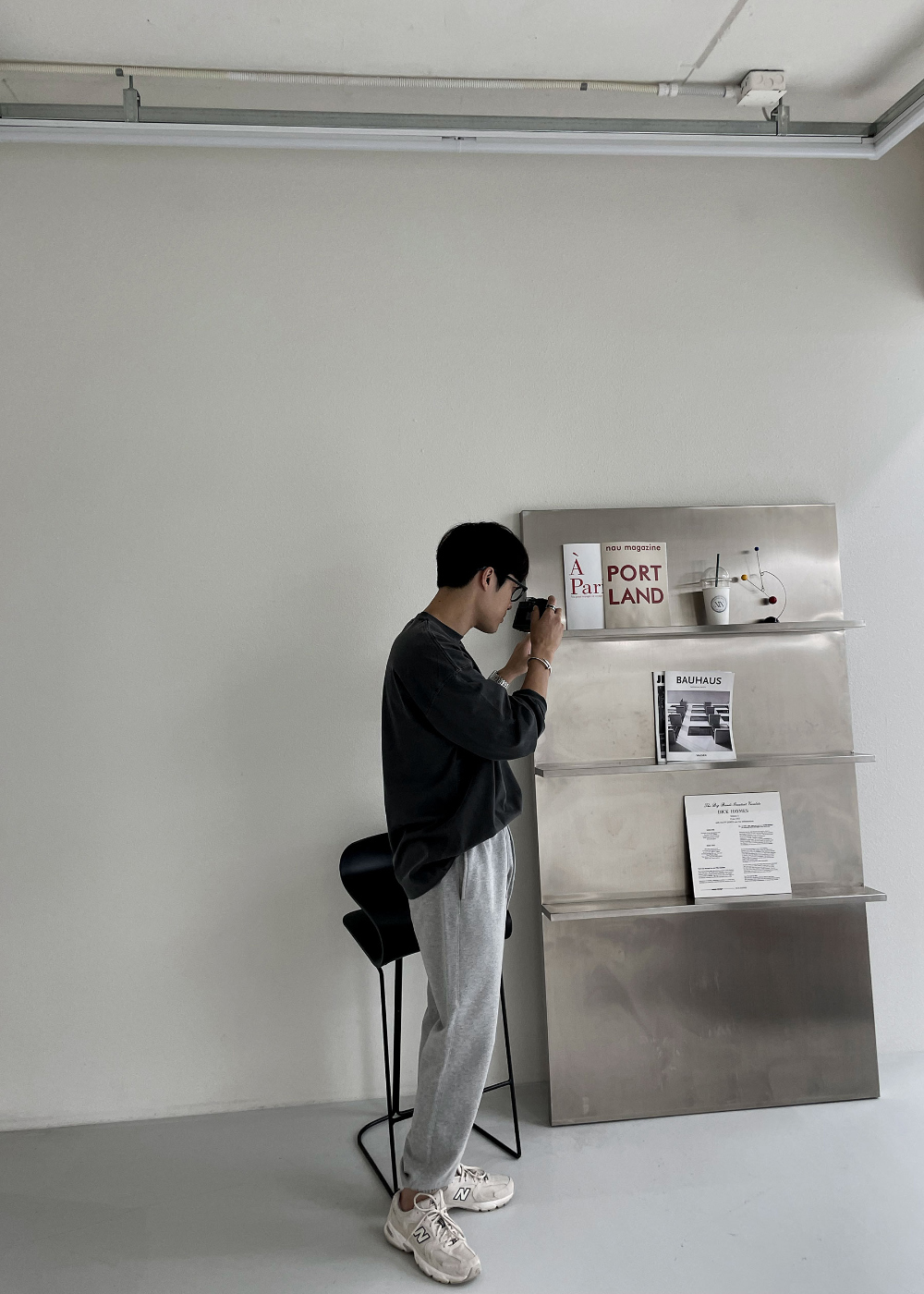 긴팔 티셔츠 모델 착용 이미지-S13L4