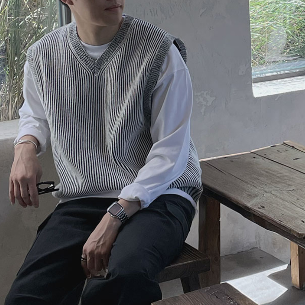 민소매 모델 착용 이미지-S18L24