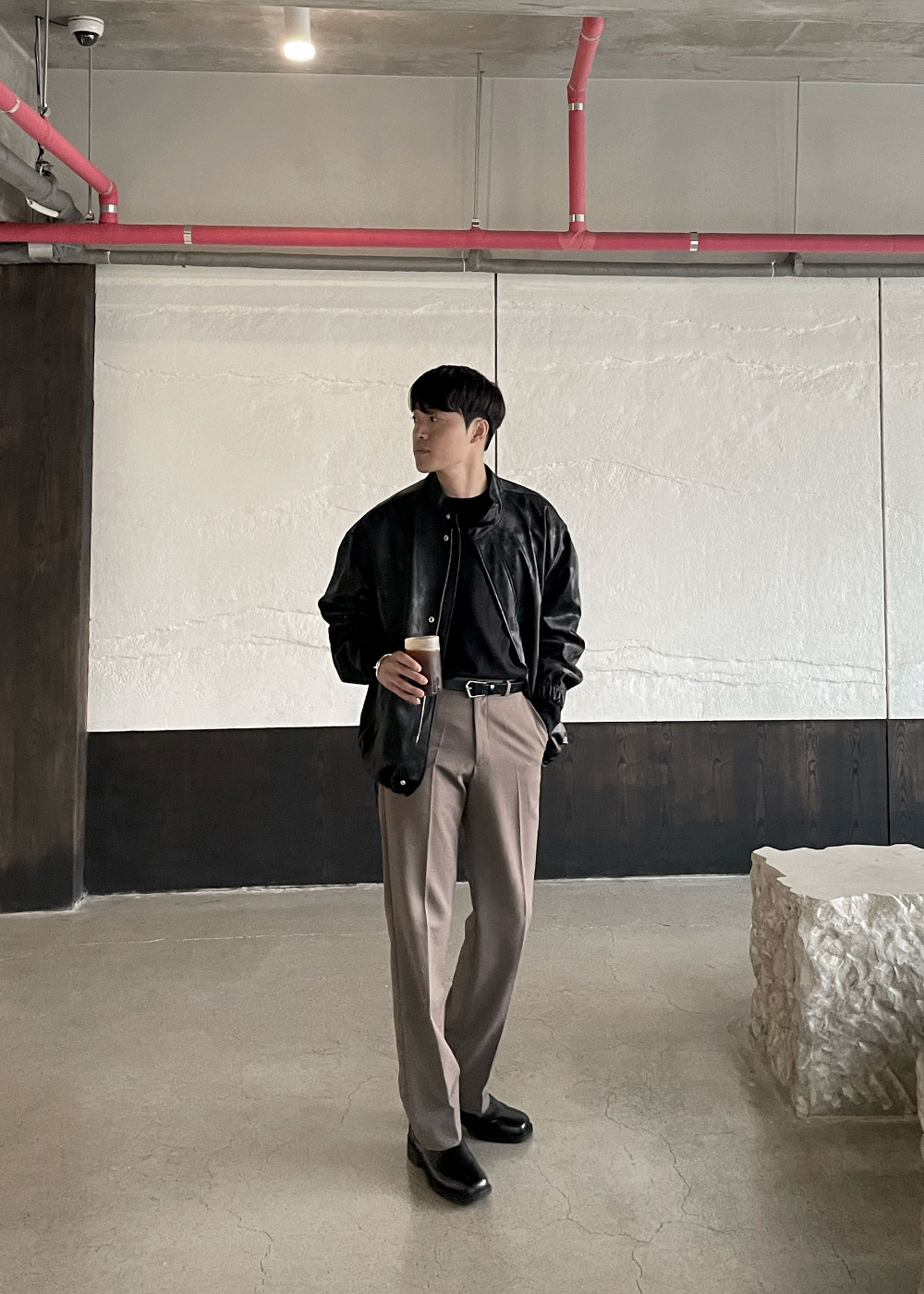 재킷 모델 착용 이미지-S35L17
