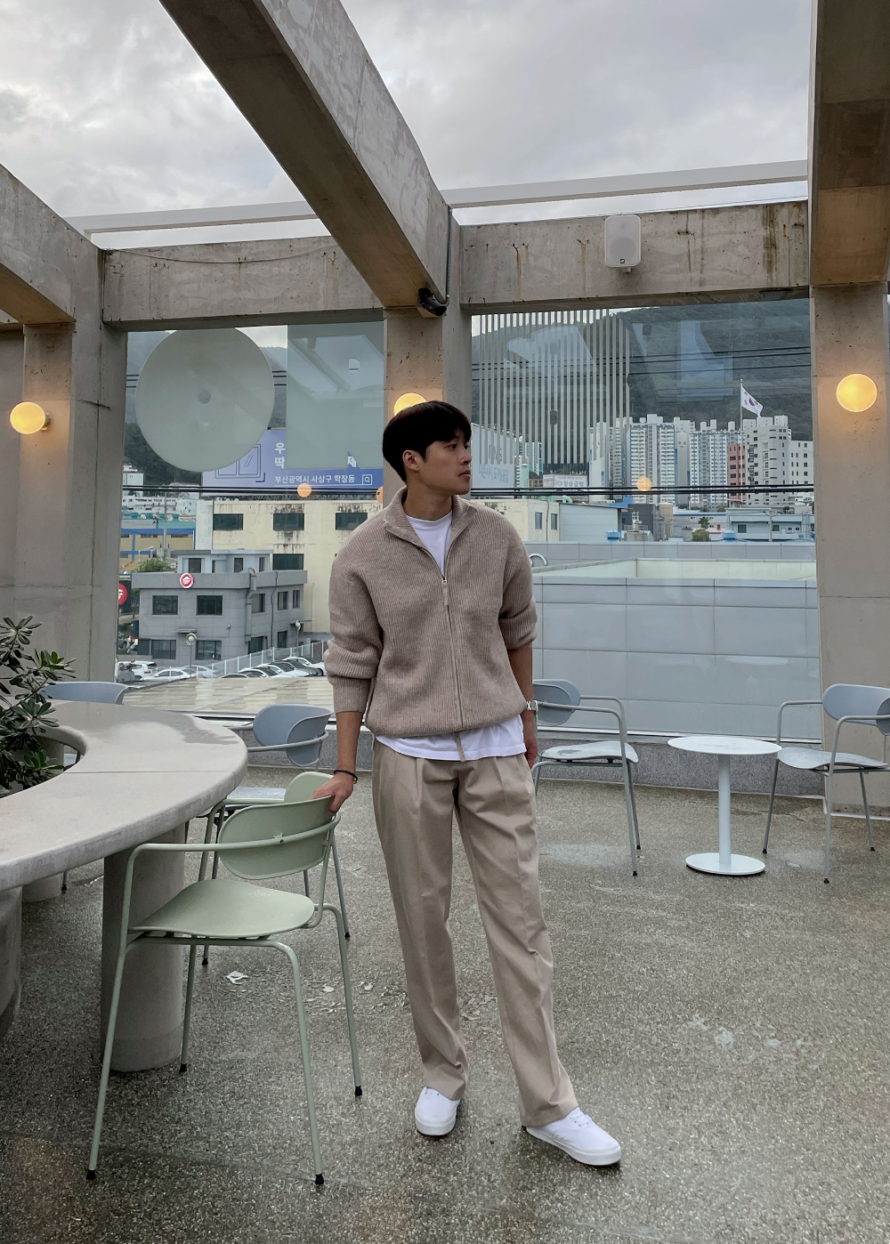 재킷 모델 착용 이미지-S35L5