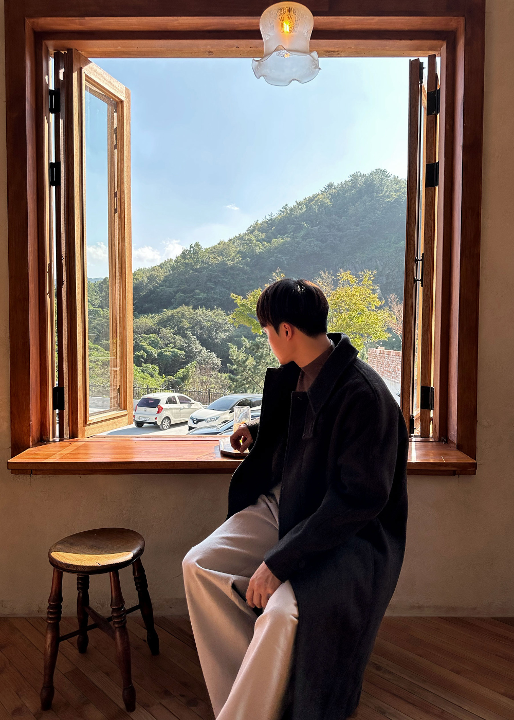 코트 모델 착용 이미지-S43L11