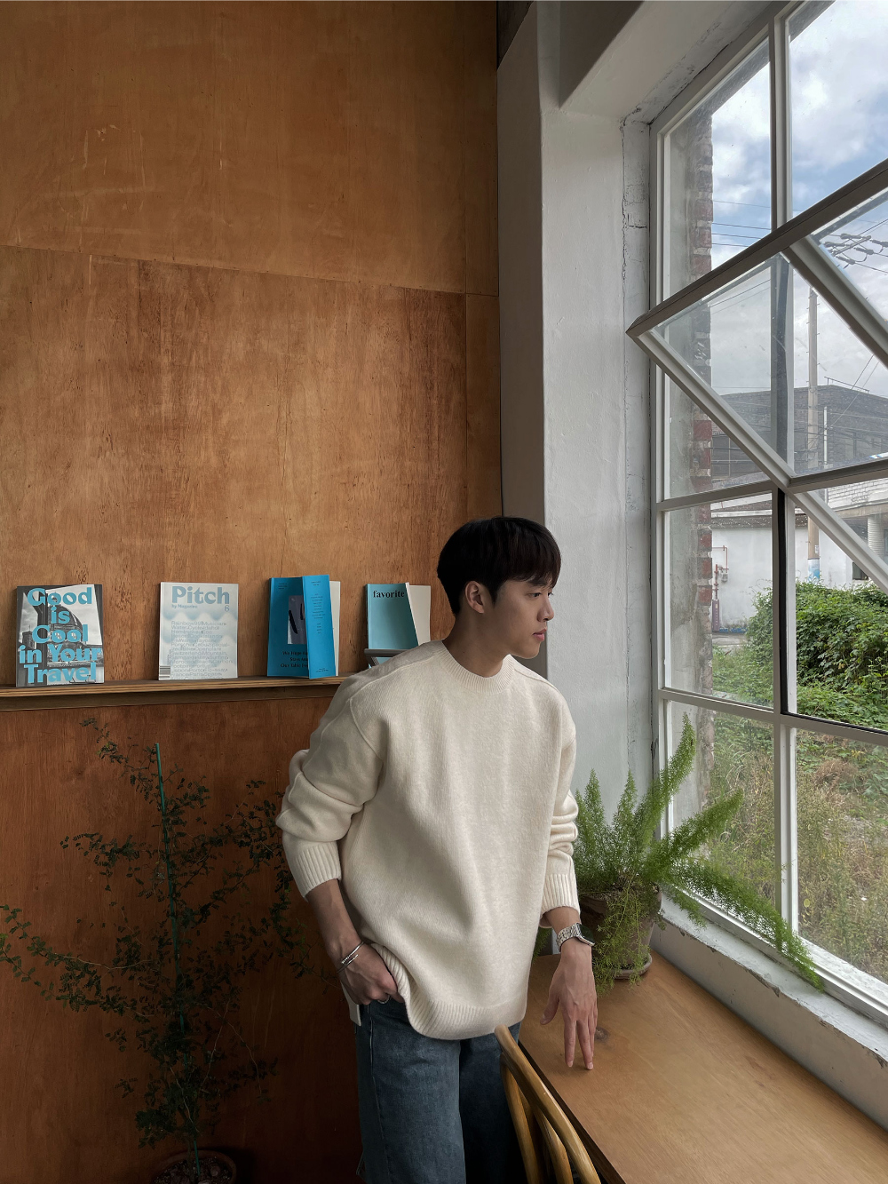 악세사리 모델 착용 이미지-S59L8
