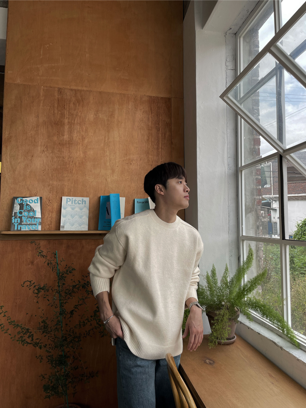 악세사리 모델 착용 이미지-S59L9