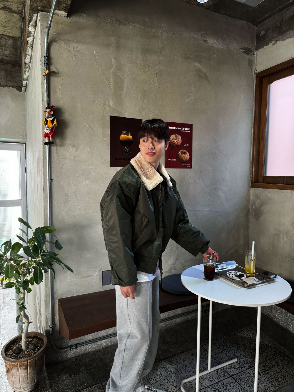 재킷 모델 착용 이미지-S54L38