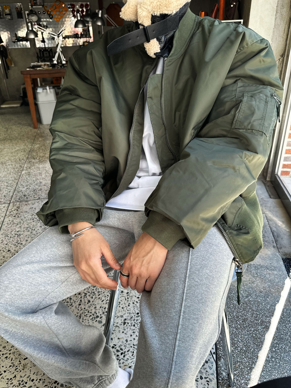재킷 모델 착용 이미지-S54L28