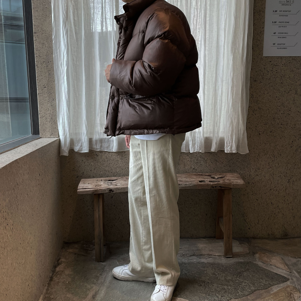 패딩 모델 착용 이미지-S68L13