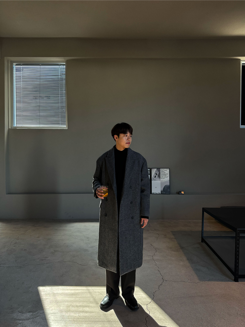 코트 모델 착용 이미지-S61L31