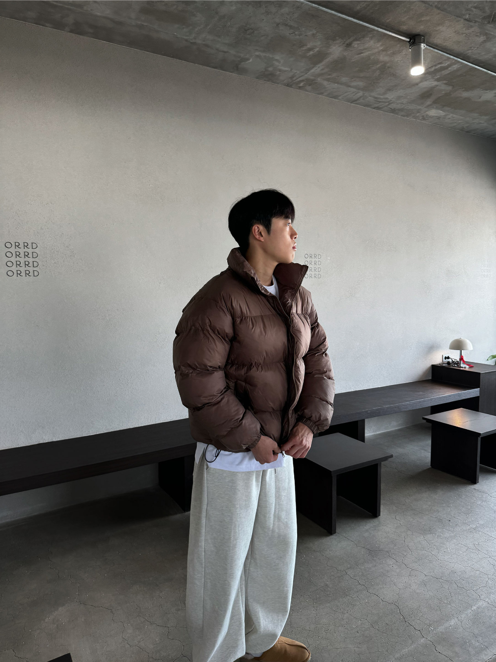패딩 모델 착용 이미지-S66L8