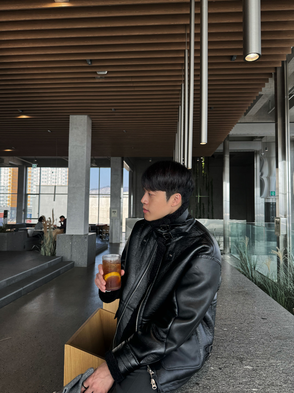 재킷 모델 착용 이미지-S63L28