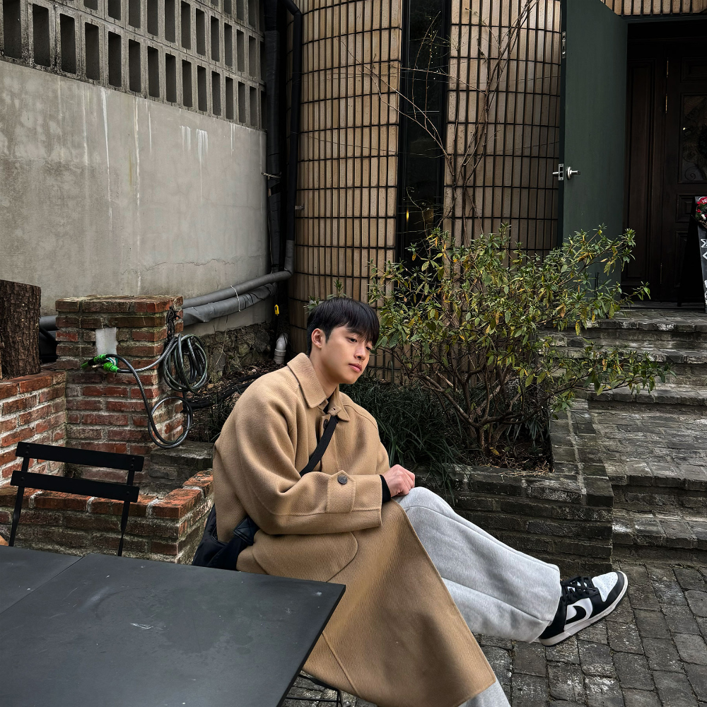 코트 모델 착용 이미지-S64L18