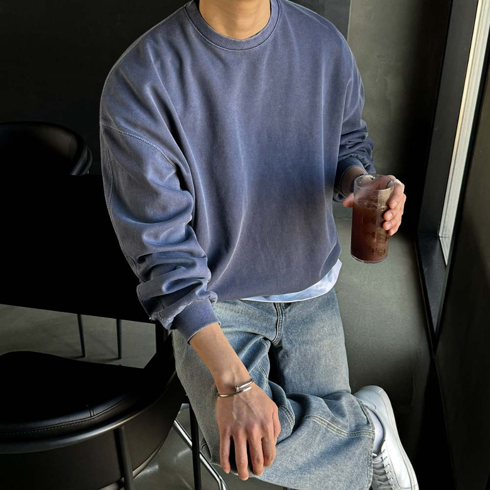 긴팔 티셔츠 모델 착용 이미지-S81L20