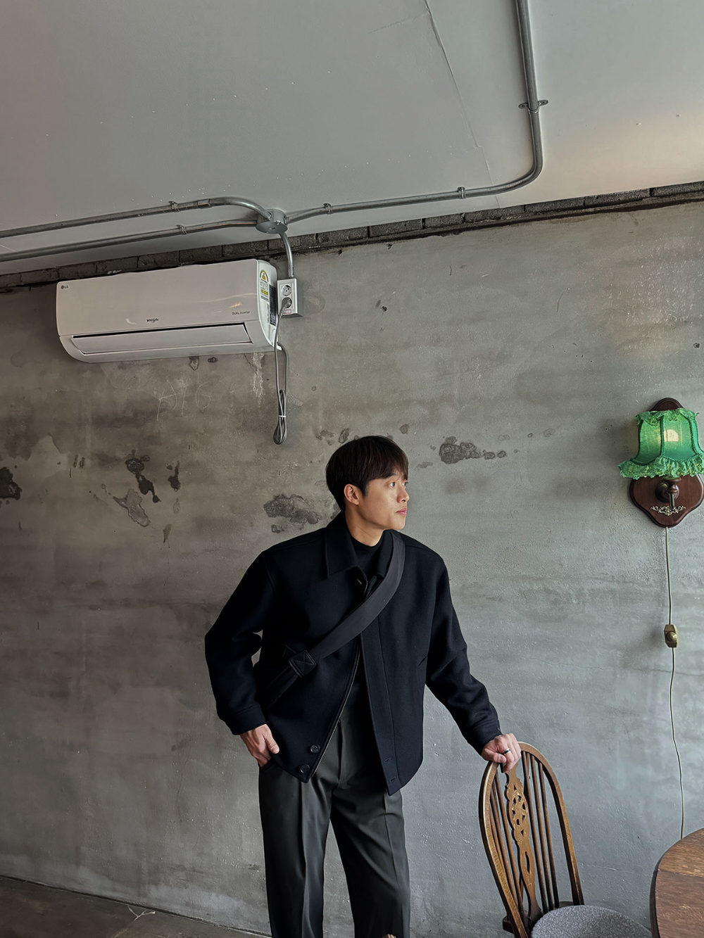 블레이저 모델 착용 이미지-S59L58
