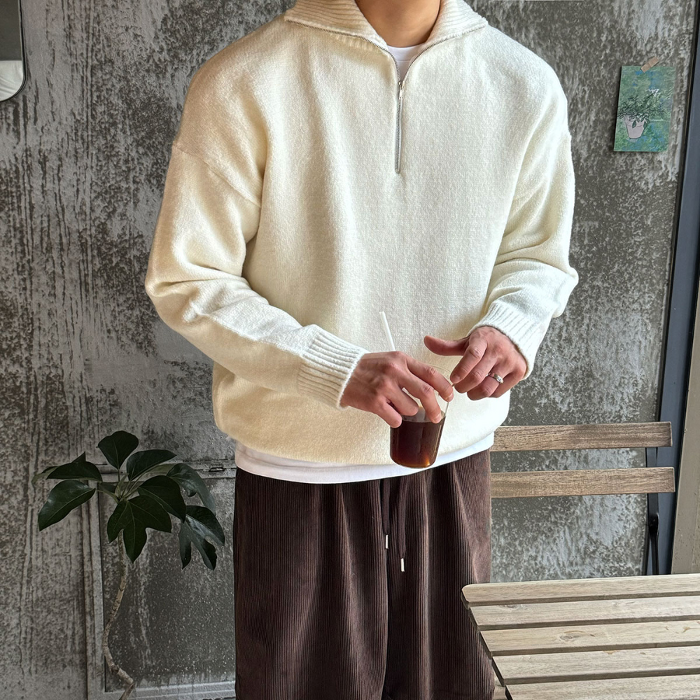 긴팔 티셔츠 모델 착용 이미지-S121L9