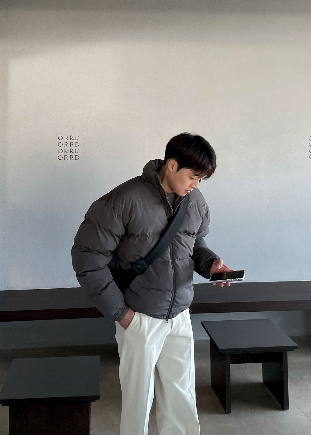 패딩 모델 착용 이미지-S74L72