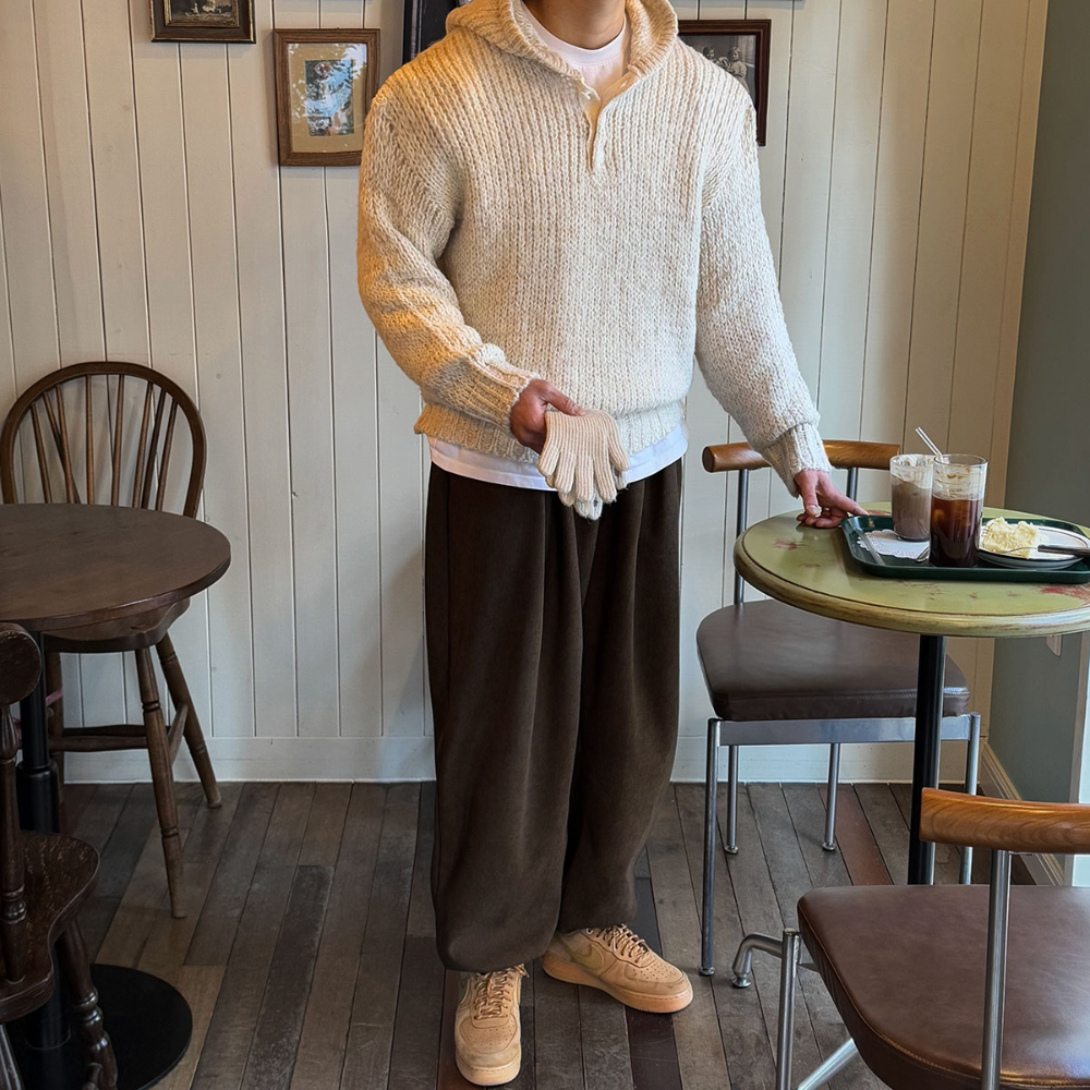 긴팔 티셔츠 모델 착용 이미지-S119L13