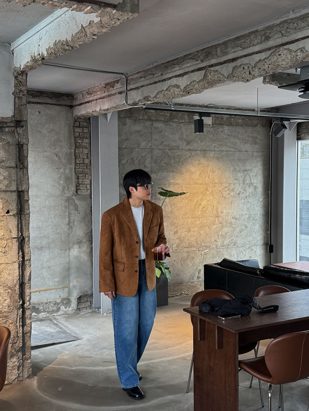 블레이저 모델 착용 이미지-S138L12