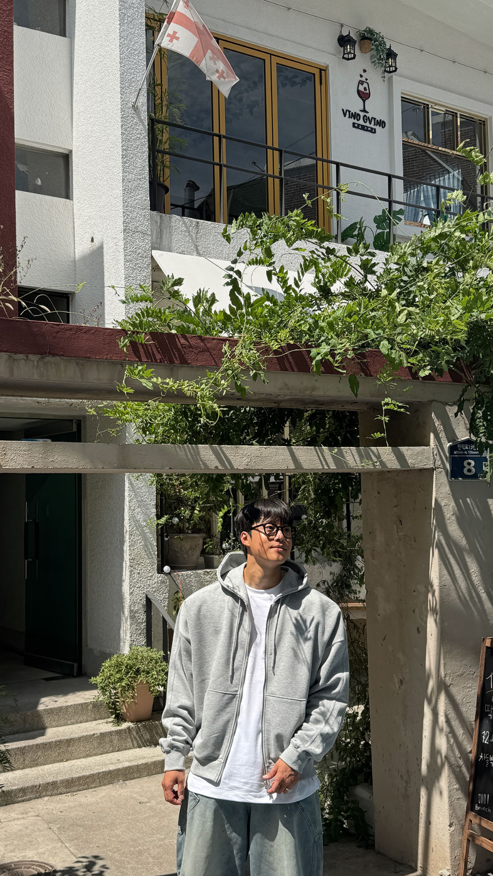 긴팔 티셔츠 모델 착용 이미지-S154L2