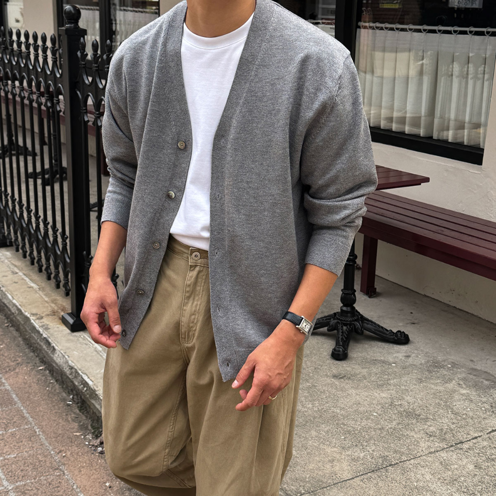 카디건 모델 착용 이미지-S146L5