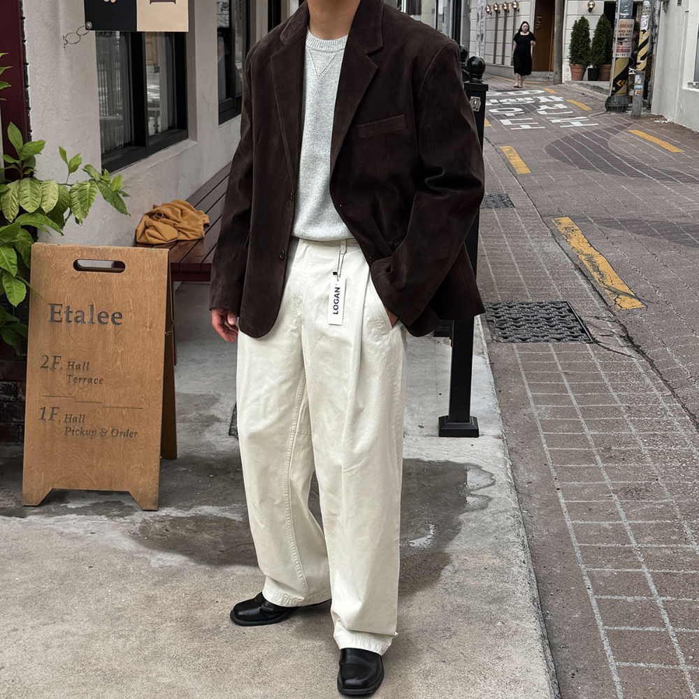 블레이저 모델 착용 이미지-S142L4