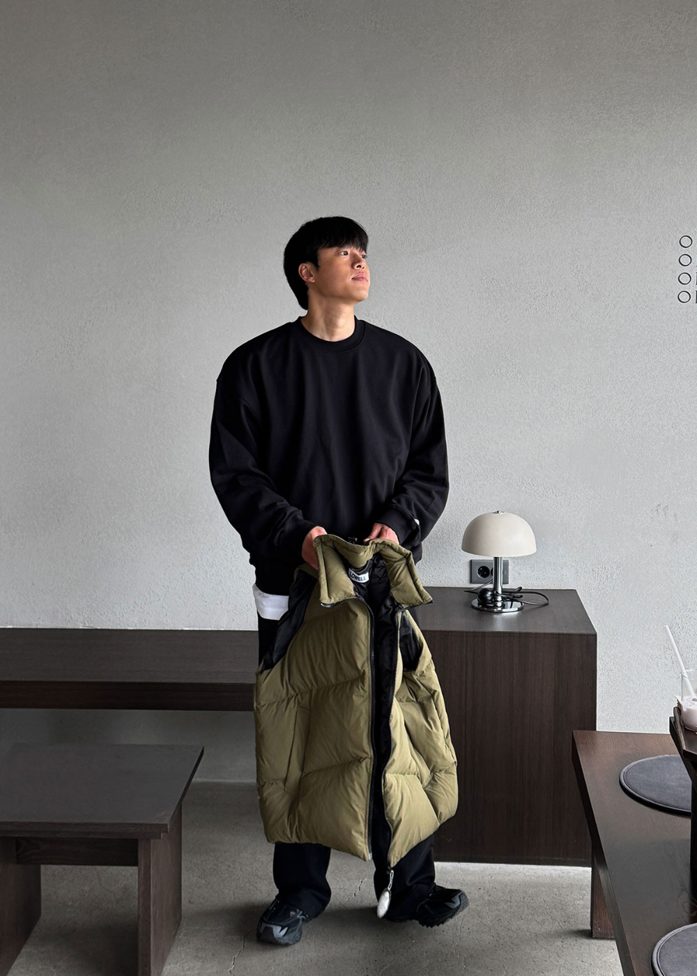 패딩 모델 착용 이미지-S151L16