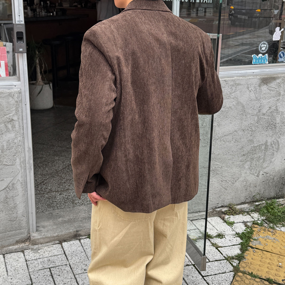 블레이저 모델 착용 이미지-S149L11