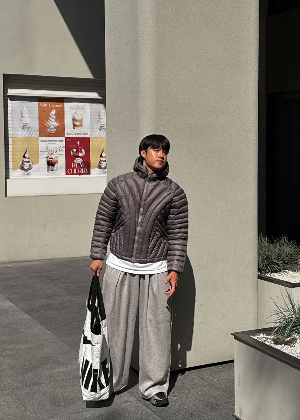 模特兒配戴墊肩的圖片 - S177L17