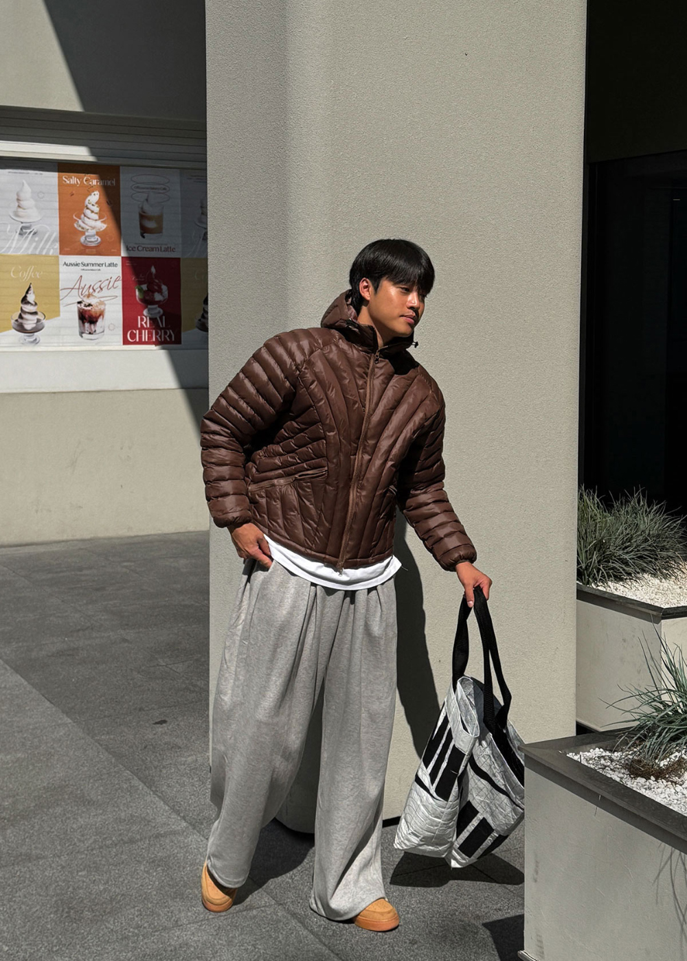 模特兒配戴墊肩的圖片 - S177L5