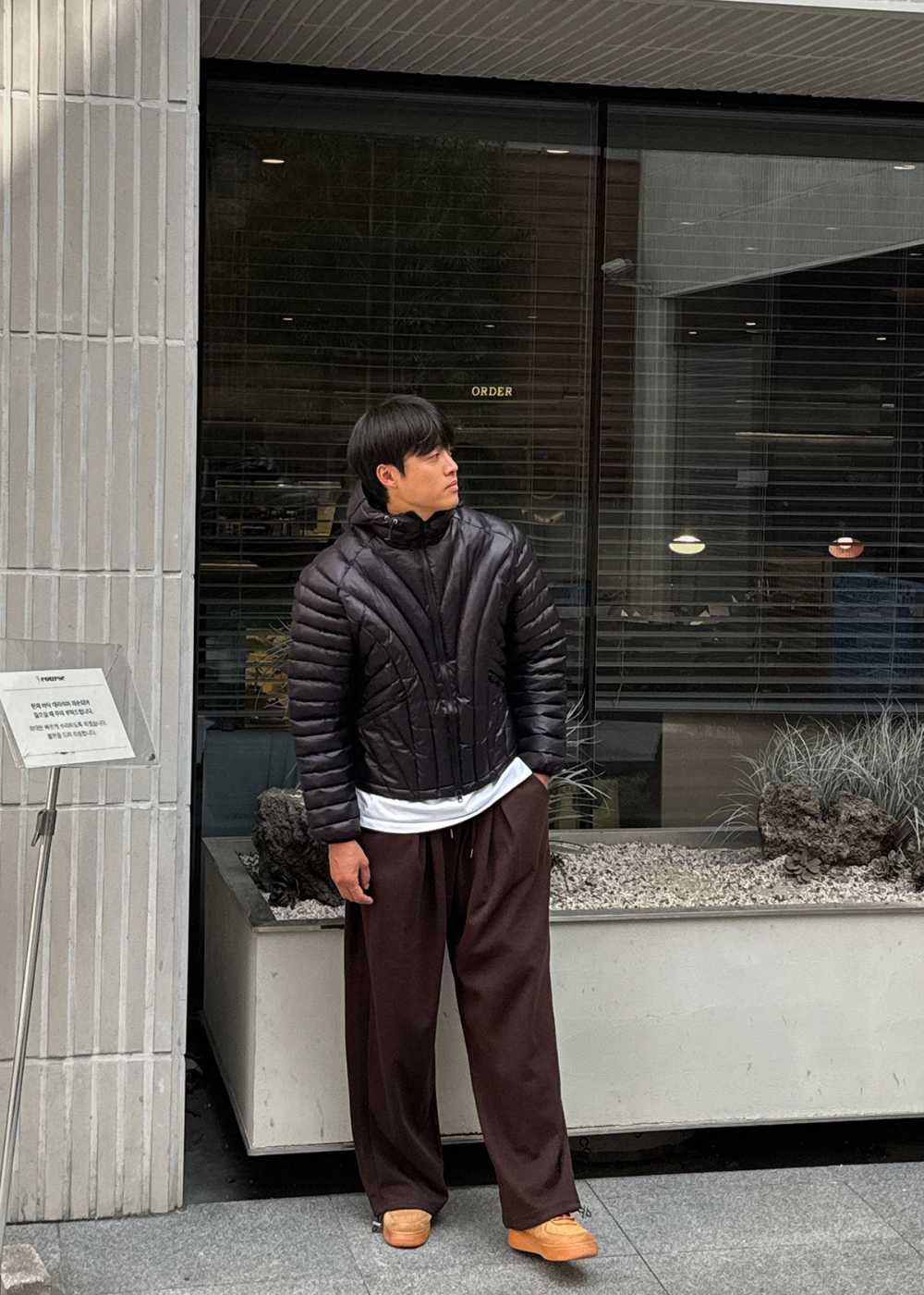 模特兒配戴墊肩的圖片 - S177L21