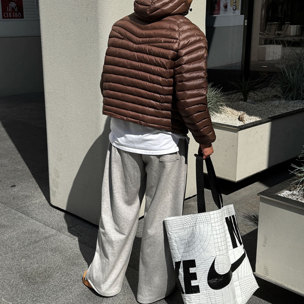 模特兒配戴墊肩的圖片 - S177L7