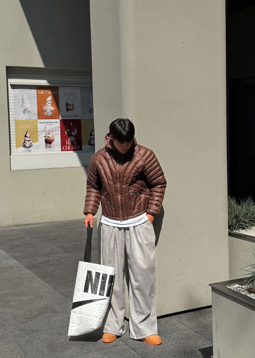 模特兒配戴墊肩的圖片 - S177L3