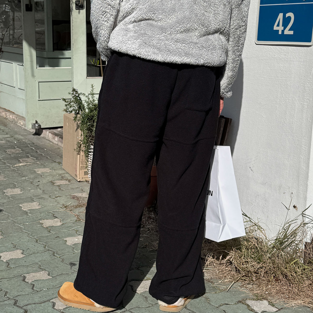 바지 모델 착용 이미지-S158L51