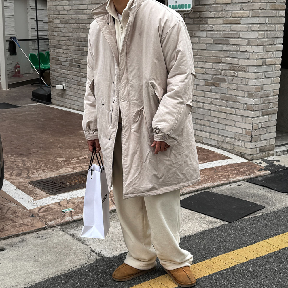 코트 모델 착용 이미지-S221L6