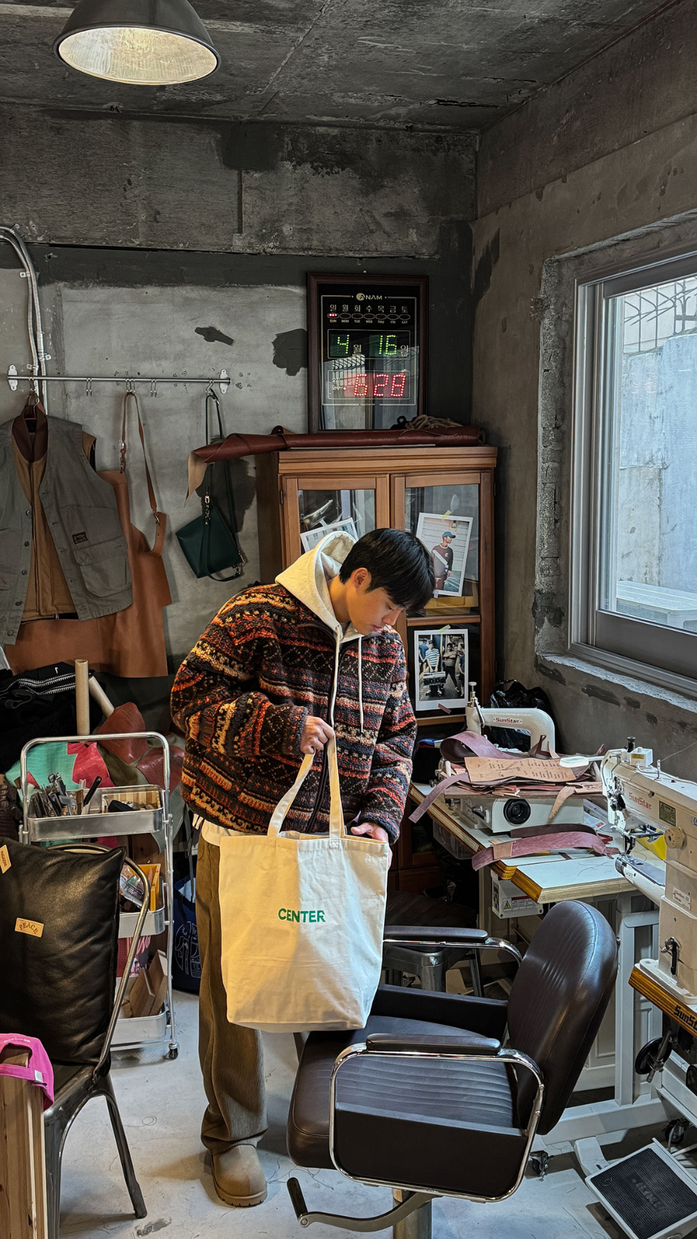 재킷 모델 착용 이미지-S199L27