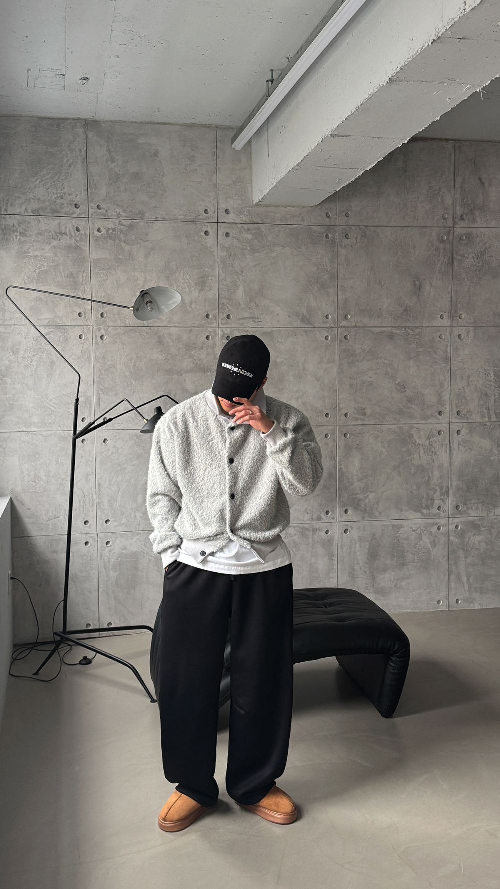 바지 모델 착용 이미지-S168L83