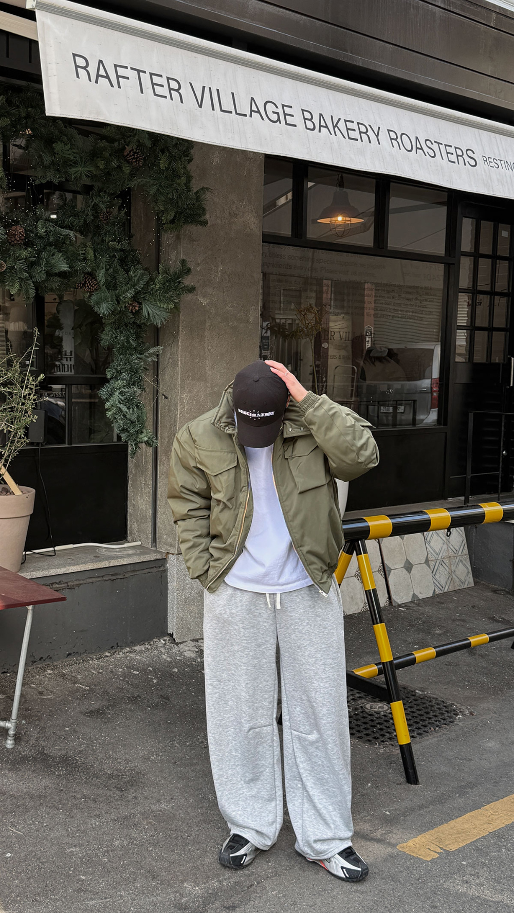 재킷 모델 착용 이미지-S256L37