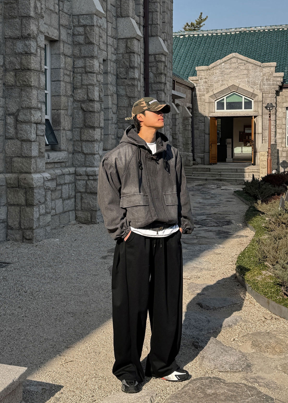 바지 모델 착용 이미지-S235L26
