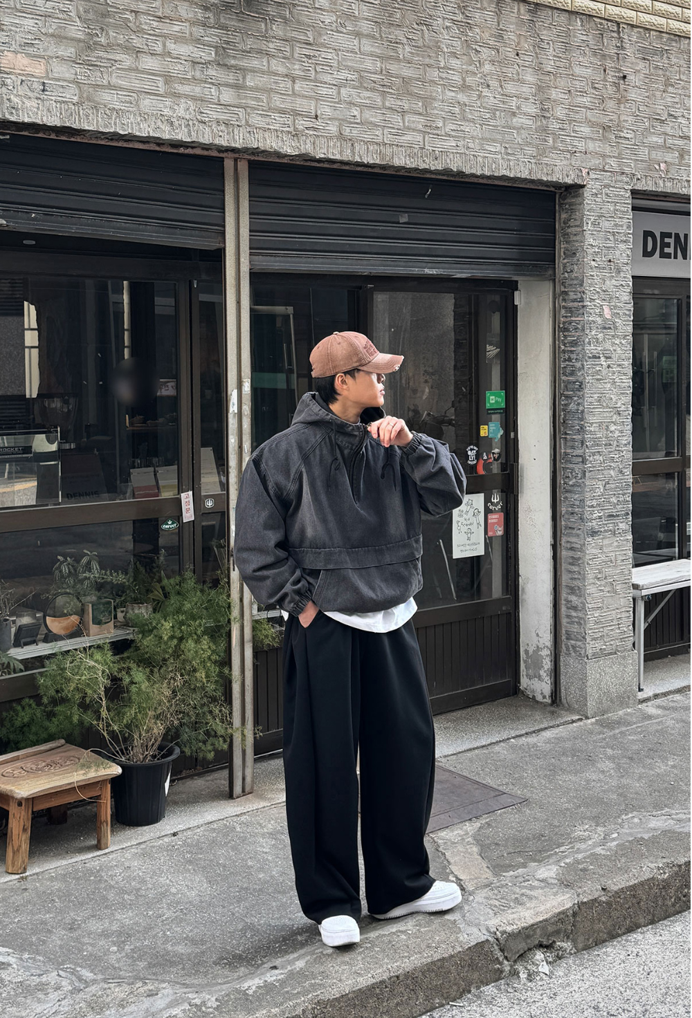 긴팔 티셔츠 모델 착용 이미지-S133L11
