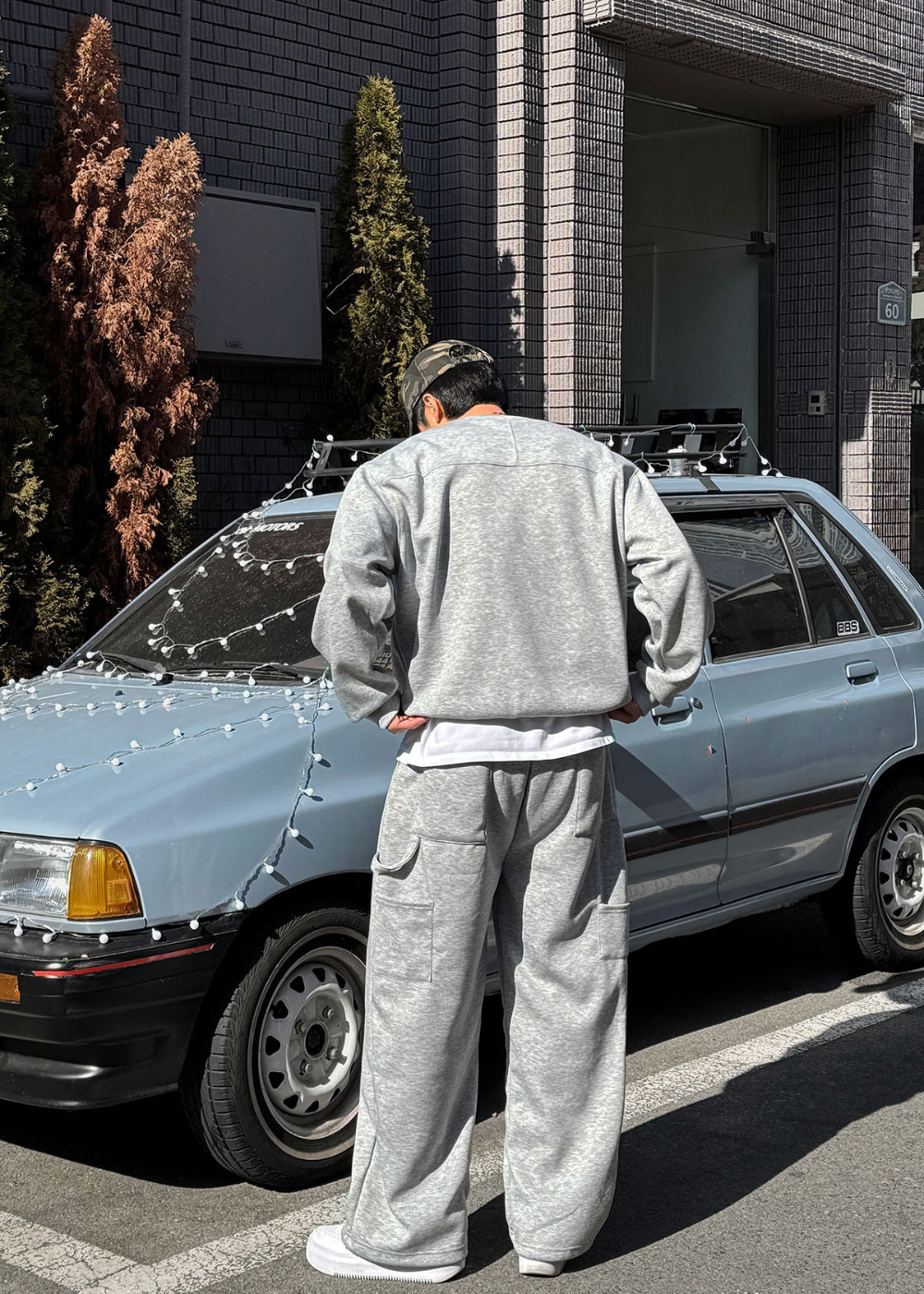 긴팔 티셔츠 모델 착용 이미지-S146L15