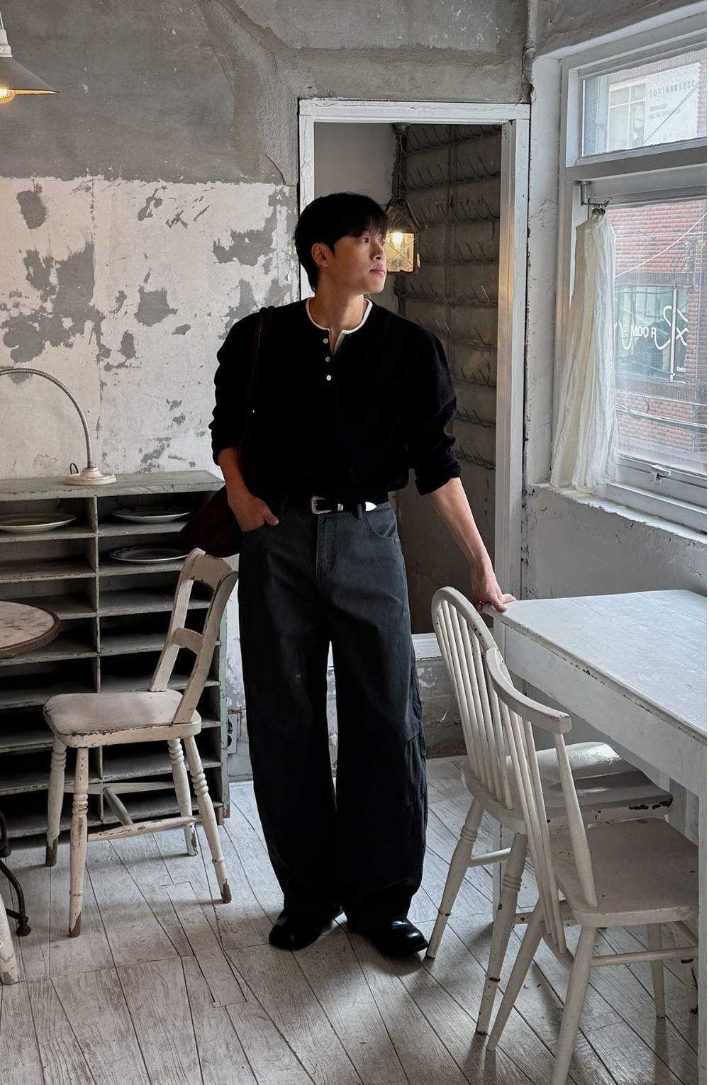 긴팔 티셔츠 모델 착용 이미지-S176L30