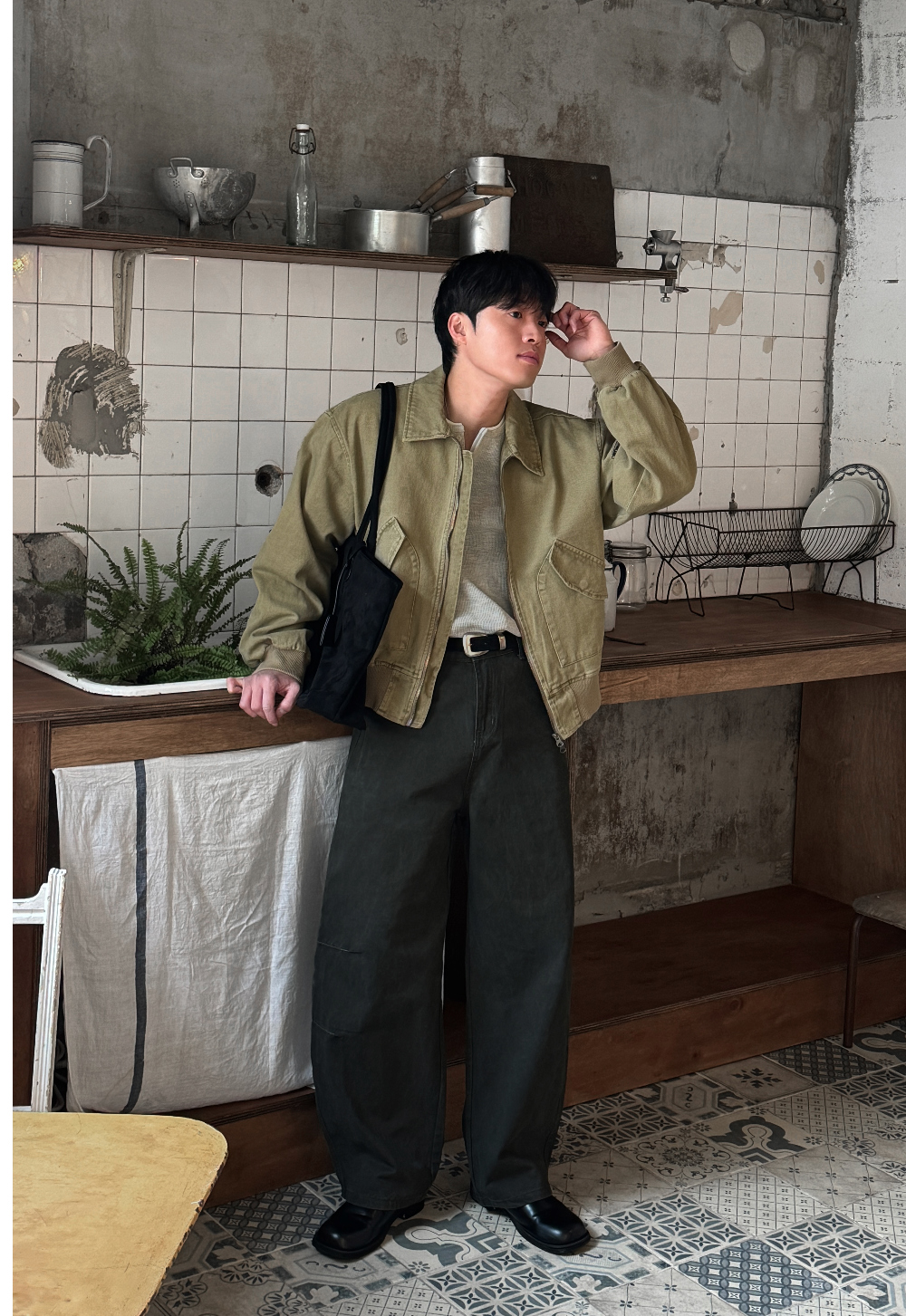 바지 모델 착용 이미지-S187L1