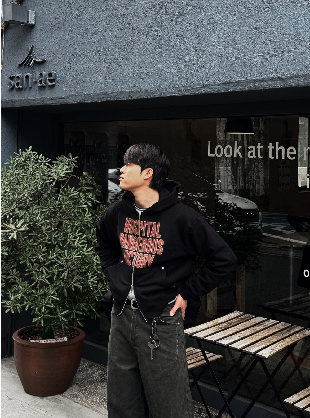 긴팔 티셔츠 모델 착용 이미지-S149L18