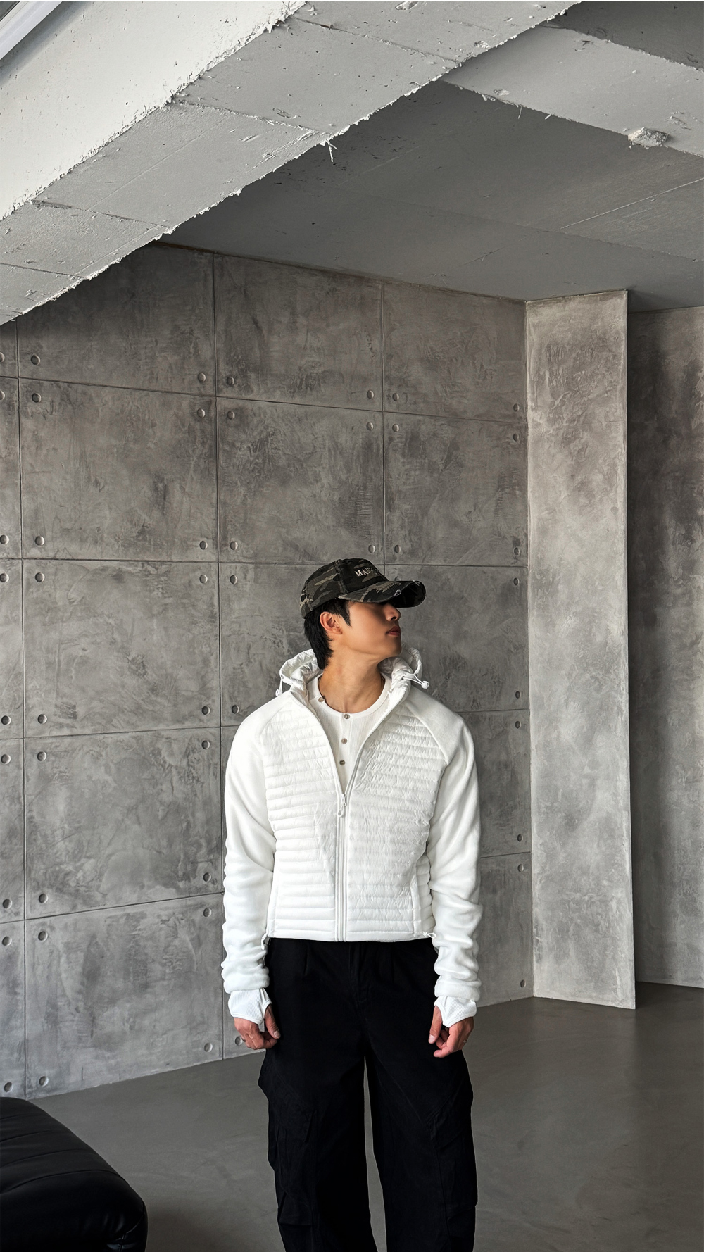 재킷 모델 착용 이미지-S226L37