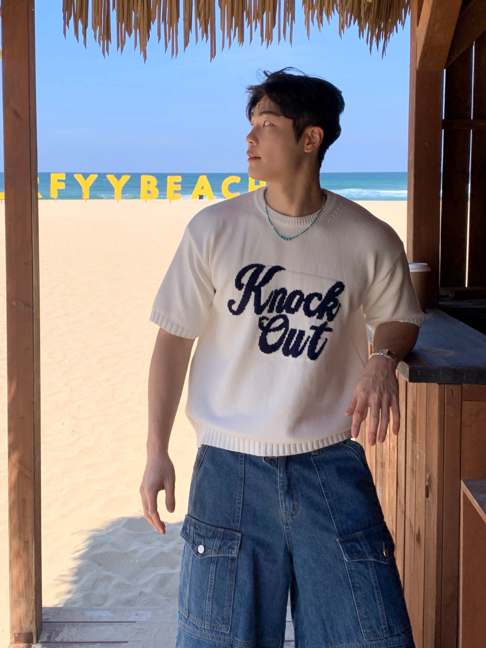 반팔 티셔츠 모델 착용 이미지-S1L23