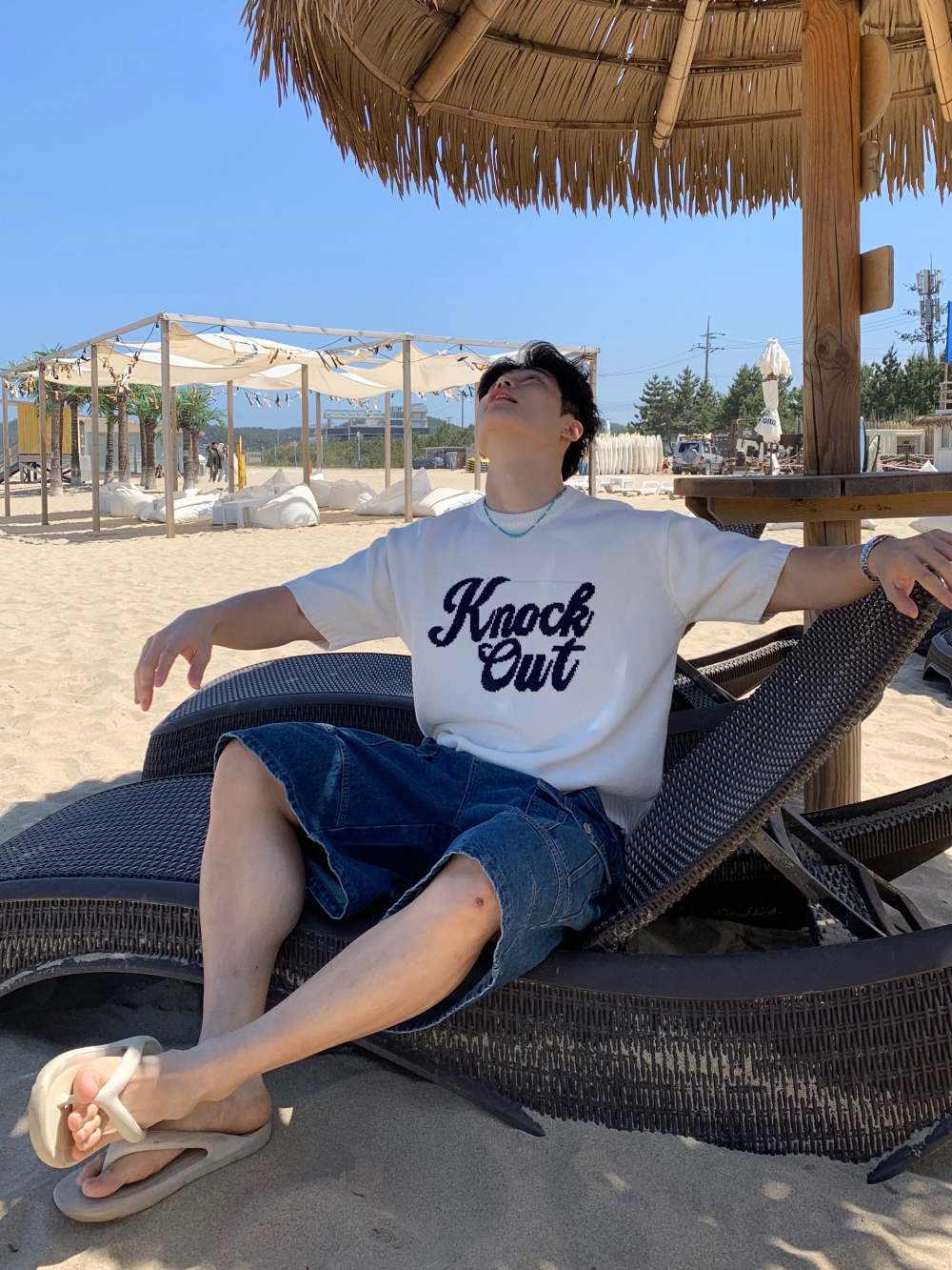 반팔 티셔츠 모델 착용 이미지-S1L32