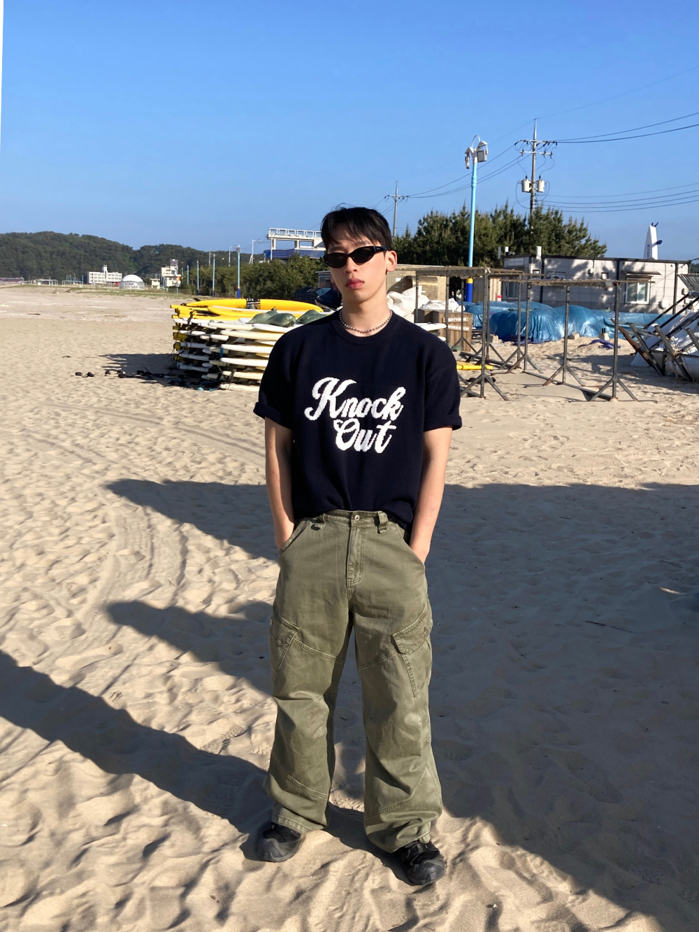 반팔 티셔츠 모델 착용 이미지-S1L19