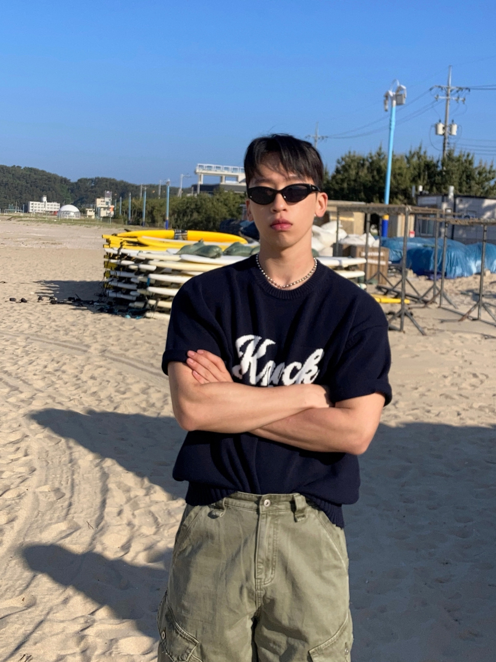 반팔 티셔츠 모델 착용 이미지-S1L14