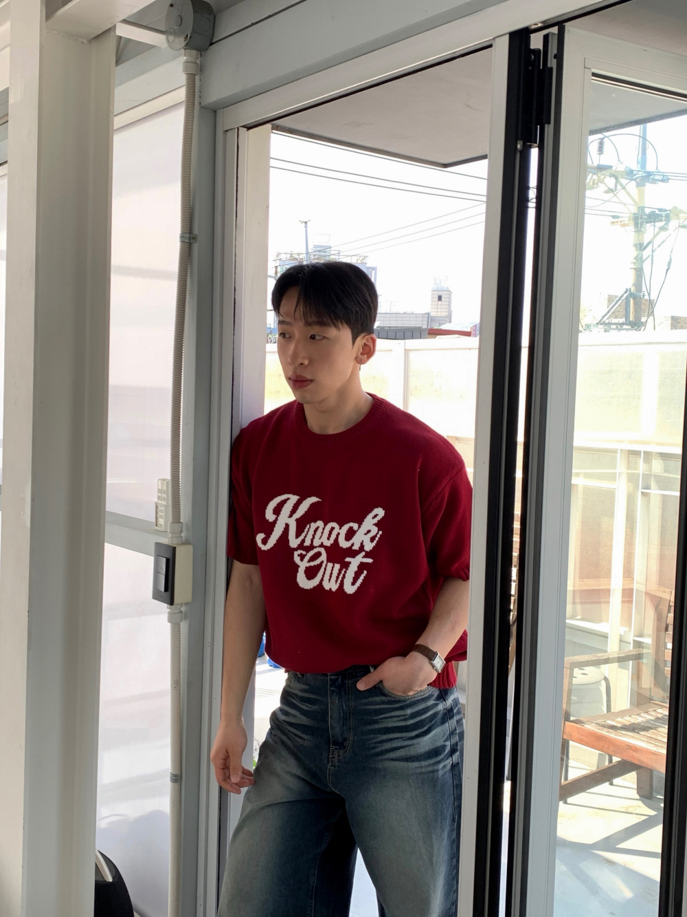 반팔 티셔츠 모델 착용 이미지-S1L50